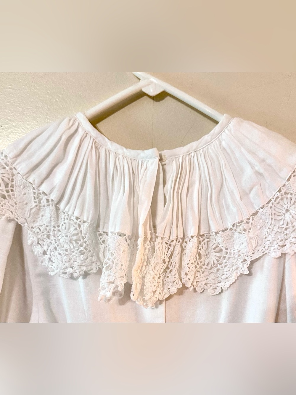 Classic White Lace-Trim Girls' Dress Size 12 - Picture 4 of 5